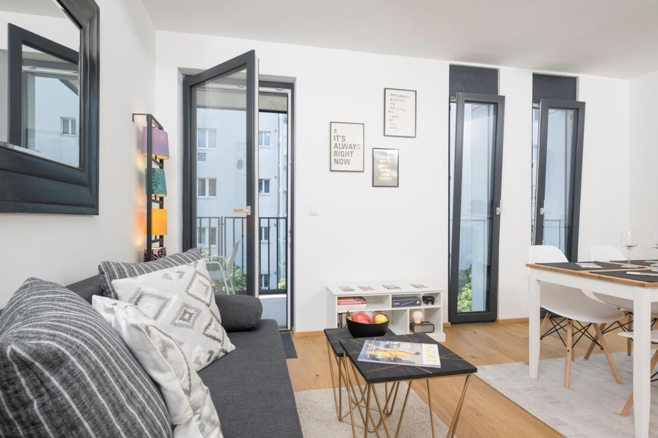 Ottakring Balcony * Wenen